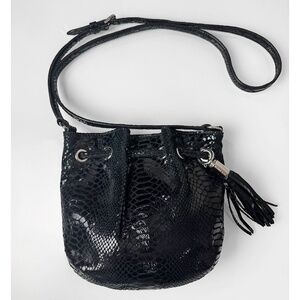 Michael Kors Women's Black Leather Shinny Snakeskin Print Crossbody Bucket Bag